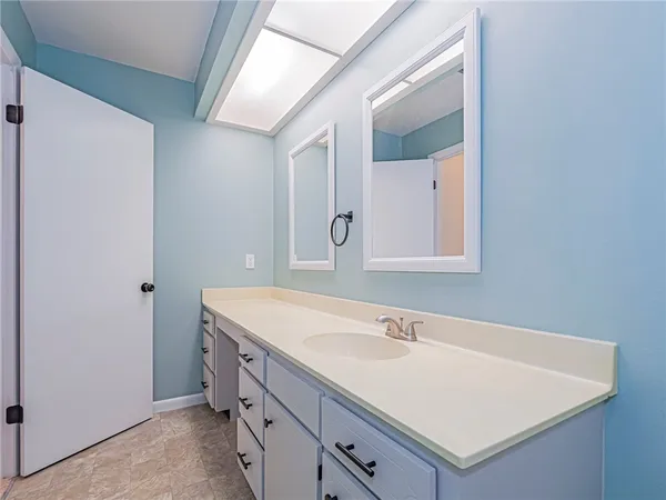 $2,300 | 4890 Bethel Creek Drive, Unit 5, Vero Beach, FL 32963