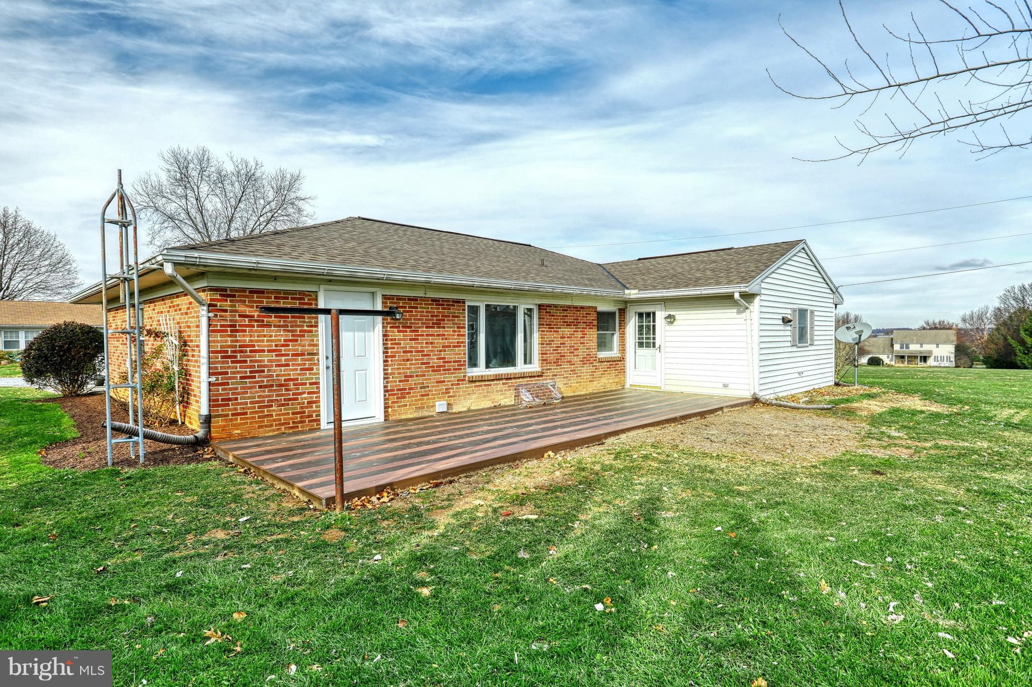 102 Homestead Road York, PA 17402 - Photo 27 of 33