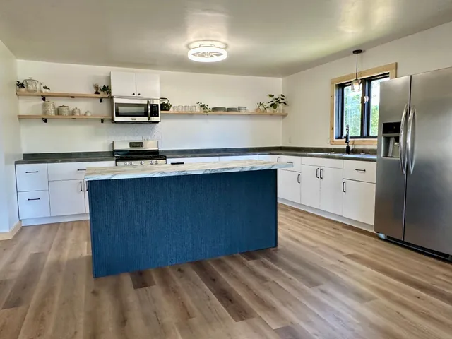 $144,000 | 102 North Walker Avenue, New York Mills, MN 56567