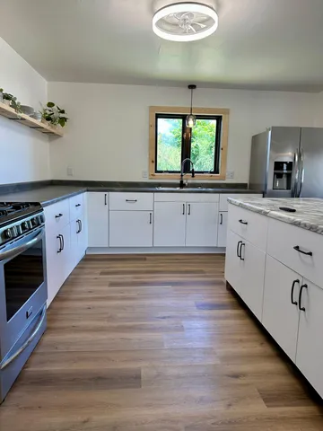 $144,000 | 102 North Walker Avenue, New York Mills, MN 56567