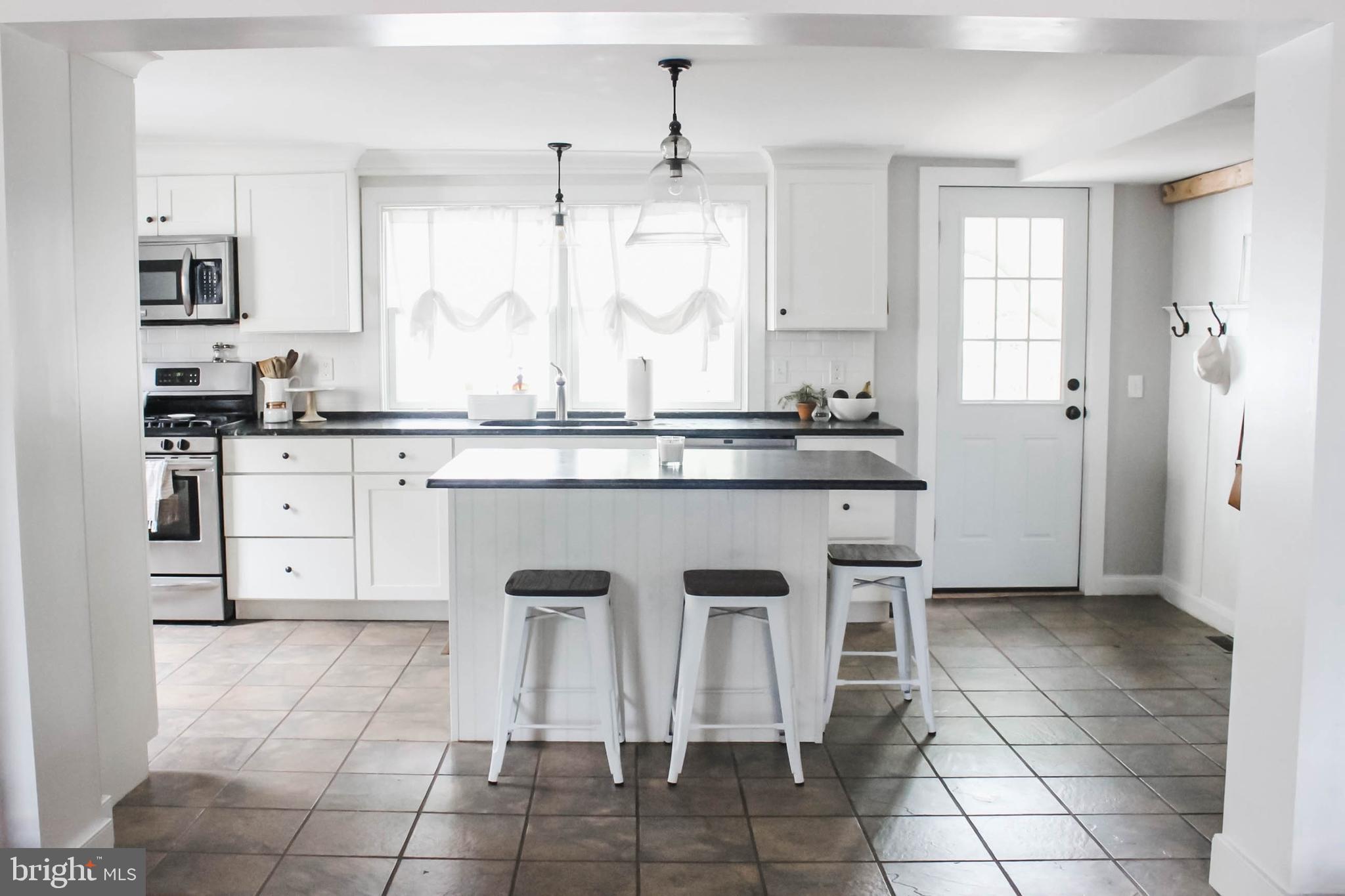 467 Main Street Chesterfield, NJ 08515 - Photo 3 of 31