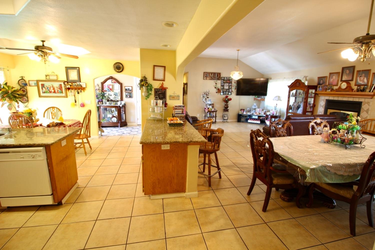 18294 Road 27 Madera, CA 93638 - Photo 14 of 63