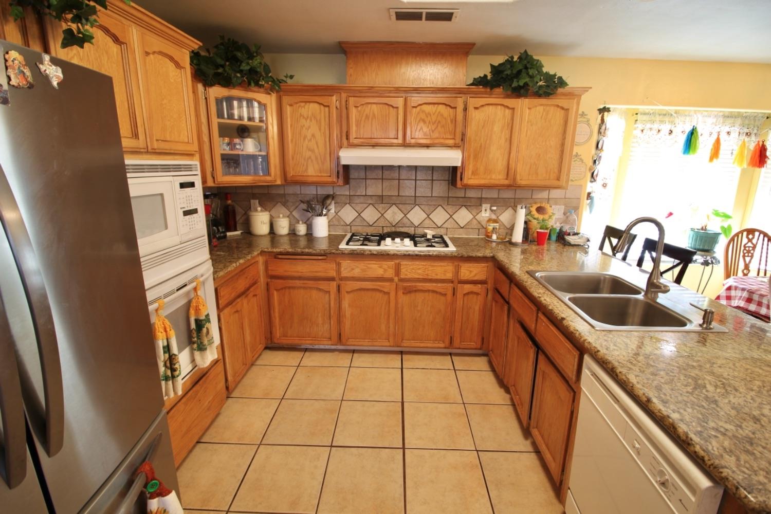 18294 Road 27 Madera, CA 93638 - Photo 15 of 63