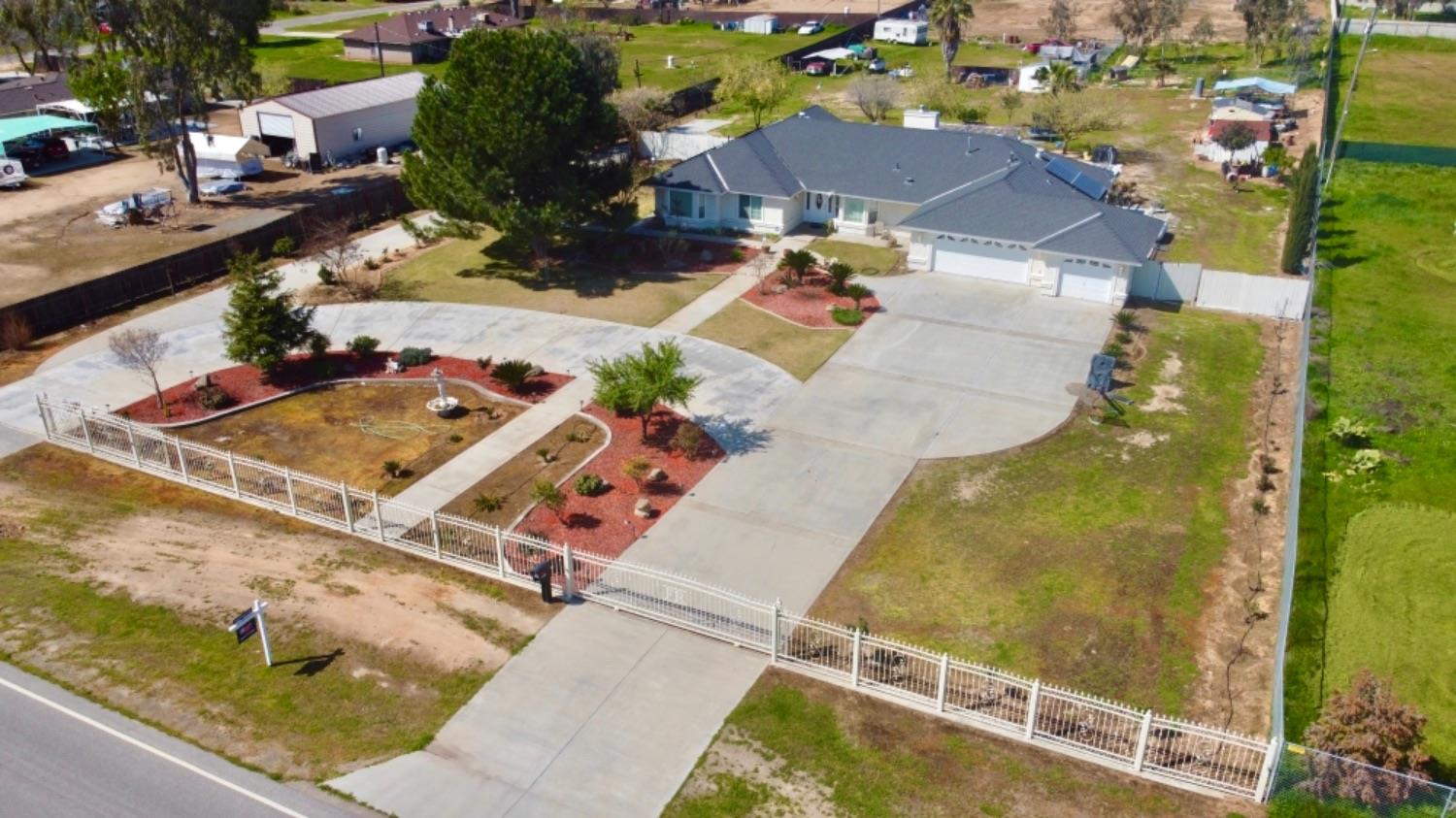 18294 Road 27 Madera, CA 93638 - Photo 5 of 63