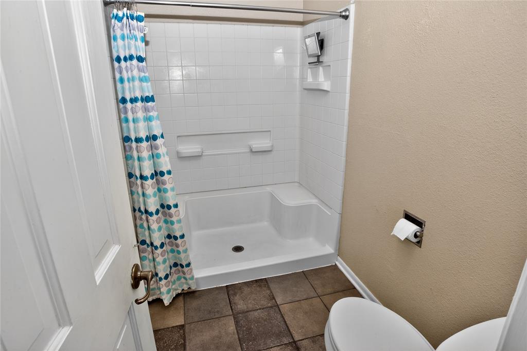 2801 Florence Street Kilgore, TX 75662 - Photo 29 of 35