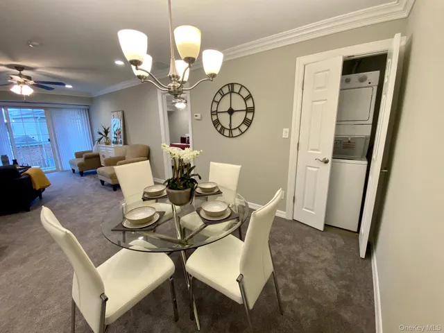 $3,955 | 145 Westwood Drive, Unit 160, Westbury, NY 11590