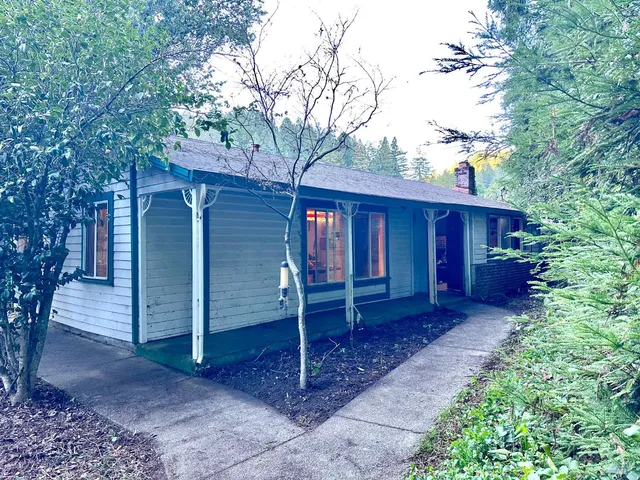 $395,000 | 16750 Armstrong Woods Road, Guerneville, CA 95446