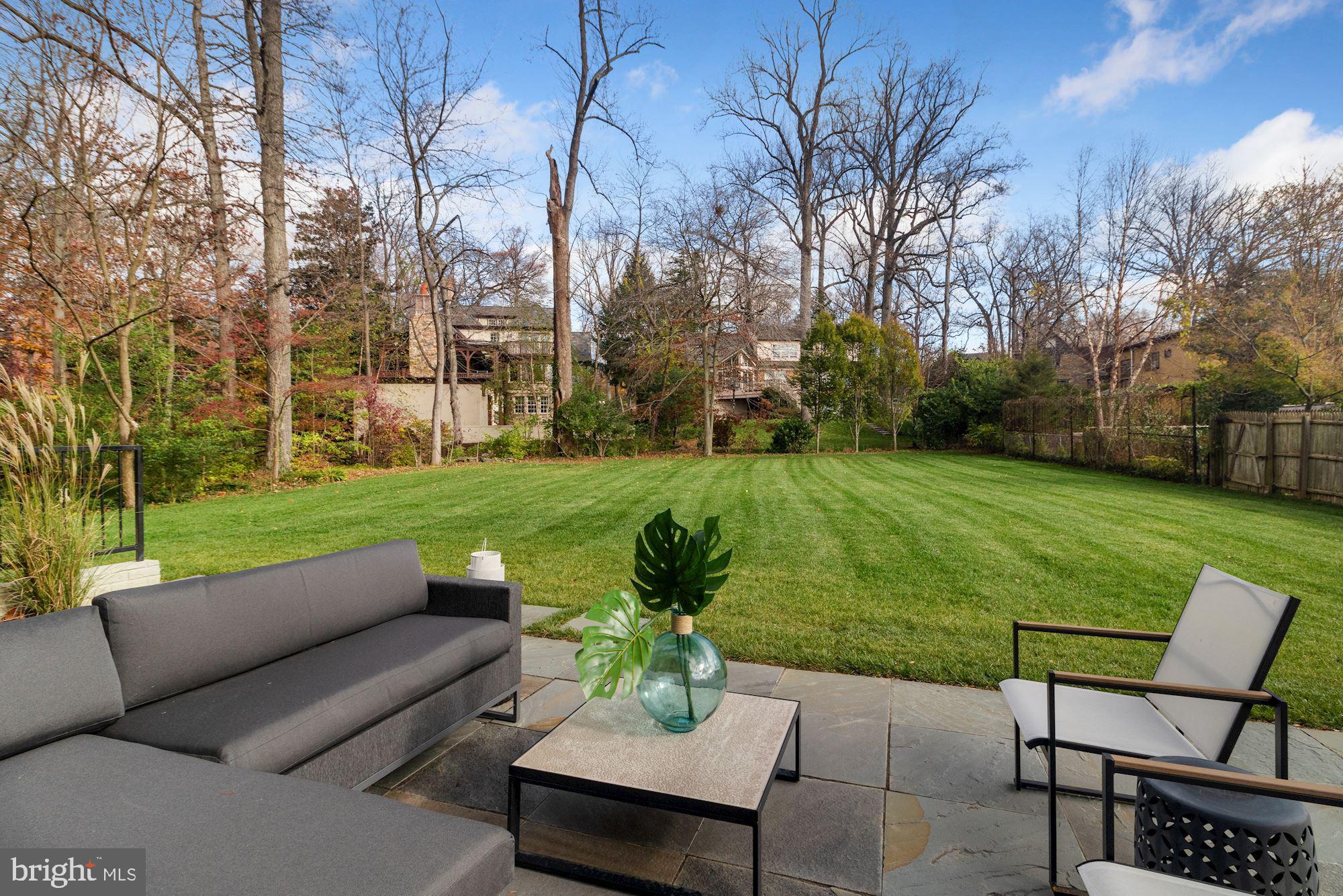 7811 Aberdeen Road Bethesda, MD 20814 - Photo 13 of 18 a view of a garden with patio