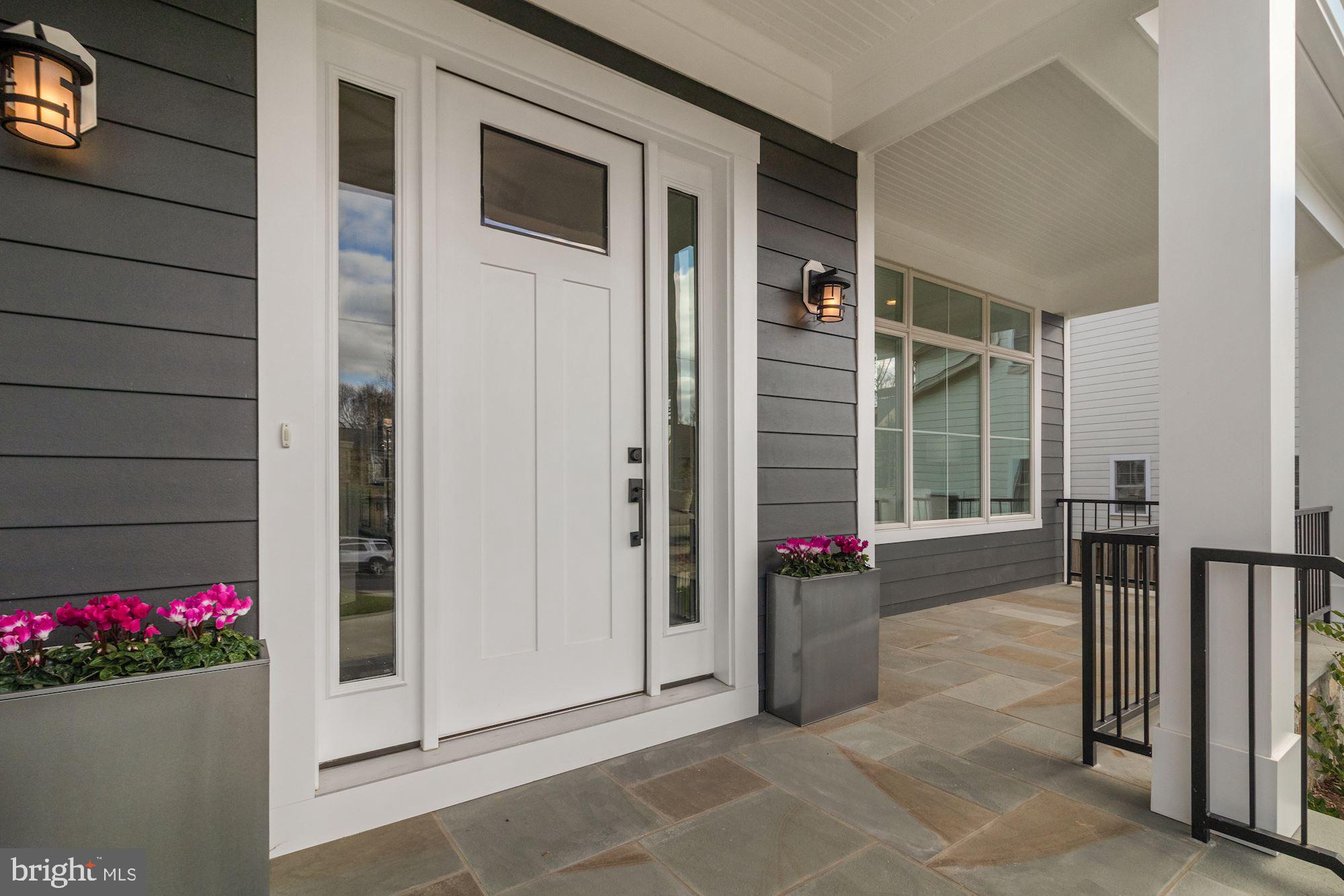 7811 Aberdeen Road Bethesda, MD 20814 - Photo 9 of 18 a view of entryway of the house