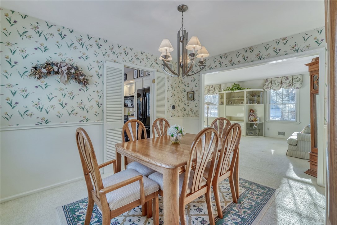 1616 Brattleboro Drive Webster, NY 14580 - Photo 11 of 50 DINING