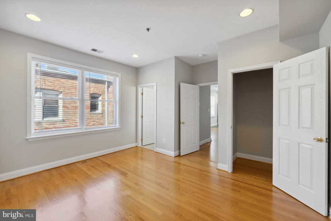 1438 Columbia Road Northwest, Unit 403 Washington, DC 20009 - Photo 16 of 25 Gallery Image 16