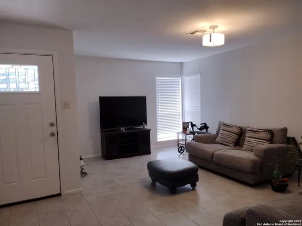 $1,700 | 6911 Forest Grove, San Antonio, TX 78240