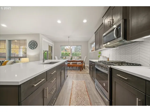 $699,975 | 7258 Southwest Bay Lane, Wilsonville, OR 97070