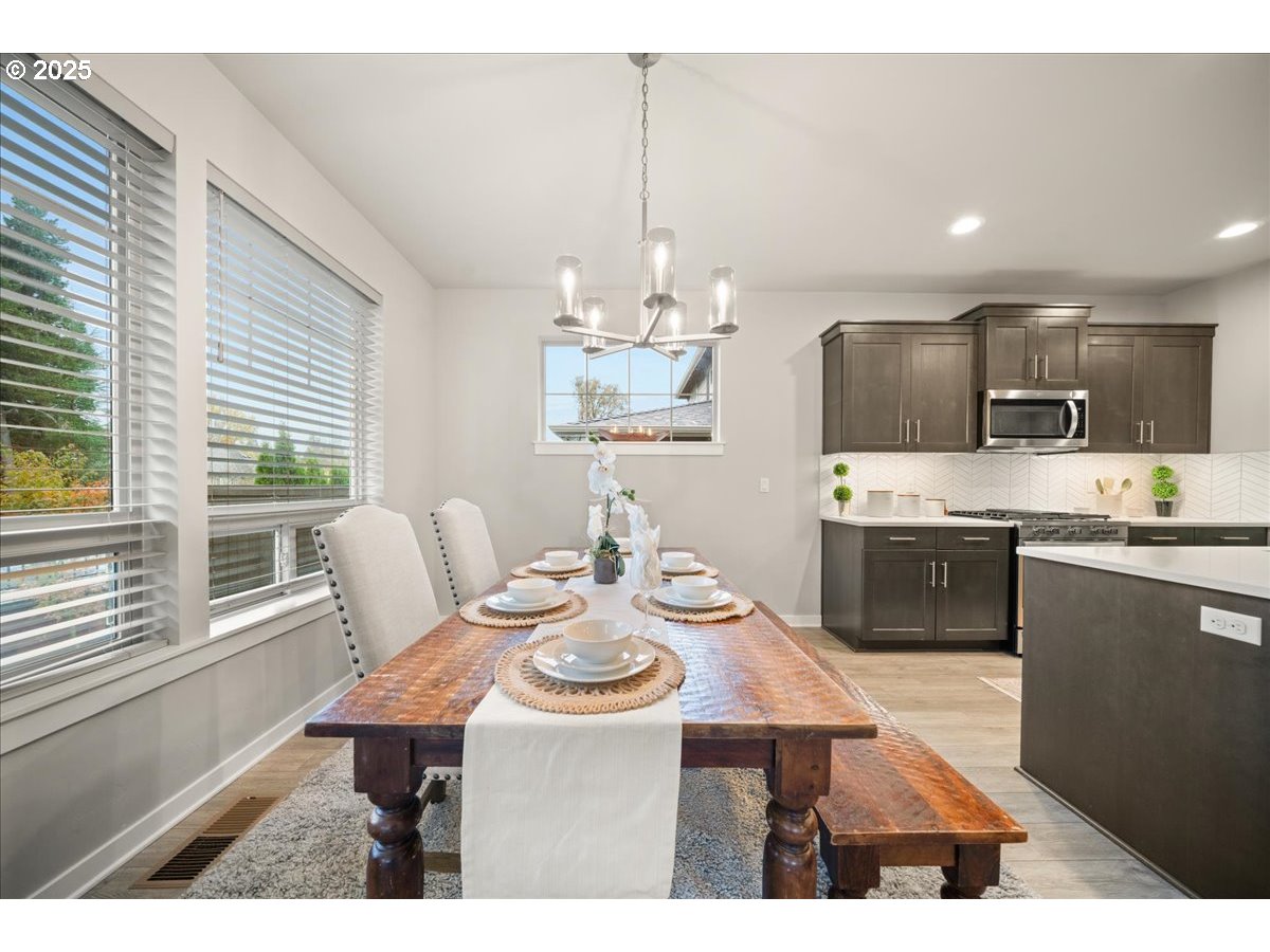 7258 Southwest Bay Lane Wilsonville, OR 97070 - Photo 18 of 48