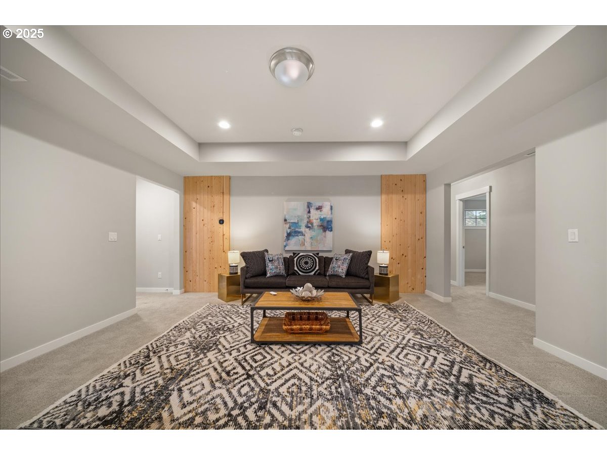 7258 Southwest Bay Lane Wilsonville, OR 97070 - Photo 25 of 48