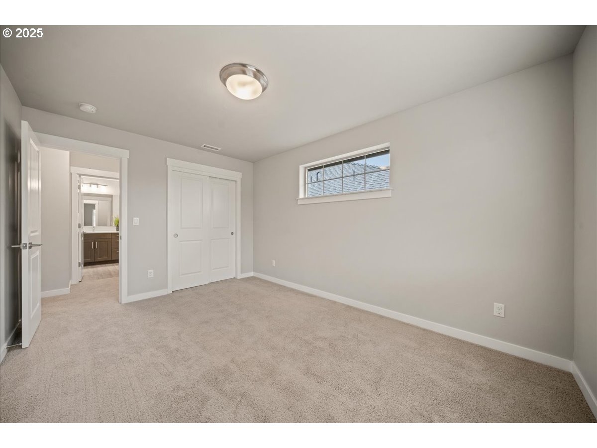 7258 Southwest Bay Lane Wilsonville, OR 97070 - Photo 39 of 48