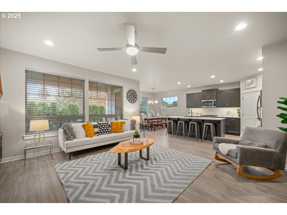 7258 Southwest Bay Lane Wilsonville, OR 97070 - Photo 7 of 48