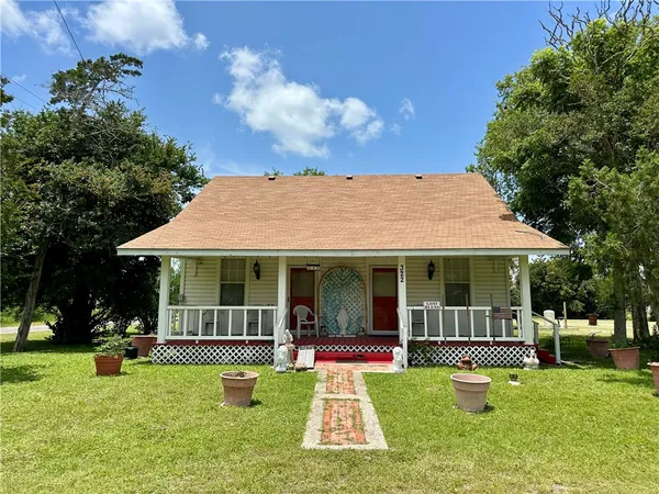 $110,000 | 322 South 7th Street, Skidmore, TX 78389