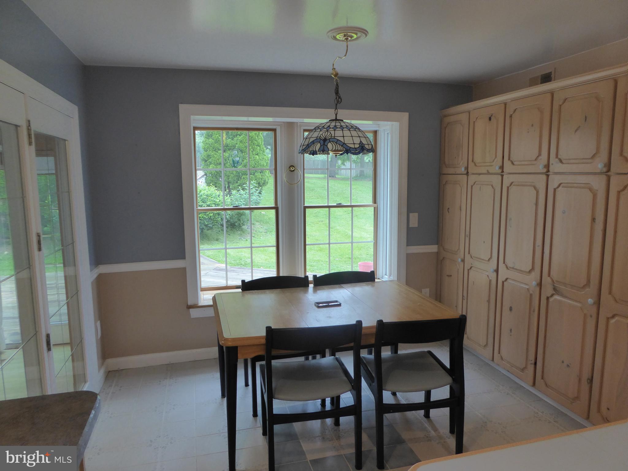 13600 North Gate Drive Silver Spring, MD 20906 - Photo 11 of 28 Kitchen Breakfast Nook