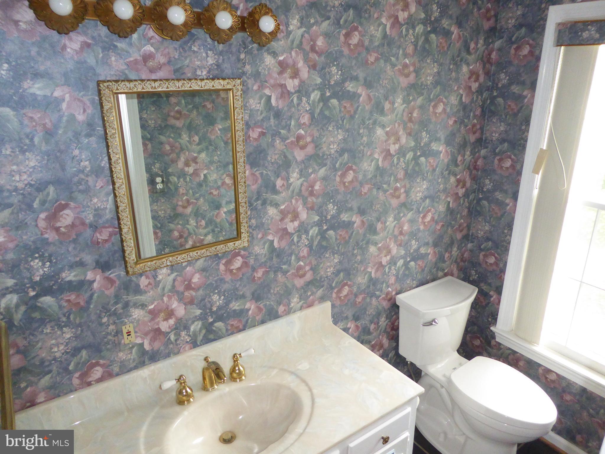13600 North Gate Drive Silver Spring, MD 20906 - Photo 3 of 28 Half Bath first floor