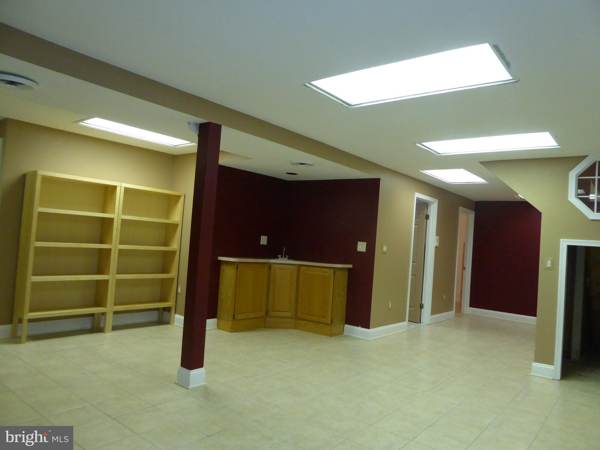 13600 North Gate Drive Silver Spring, MD 20906 - Photo 23 of 28 (Recreation Room