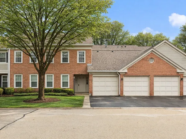 $275,000 | 1602 Hadley Court, Unit C2, Wheeling, IL 60090