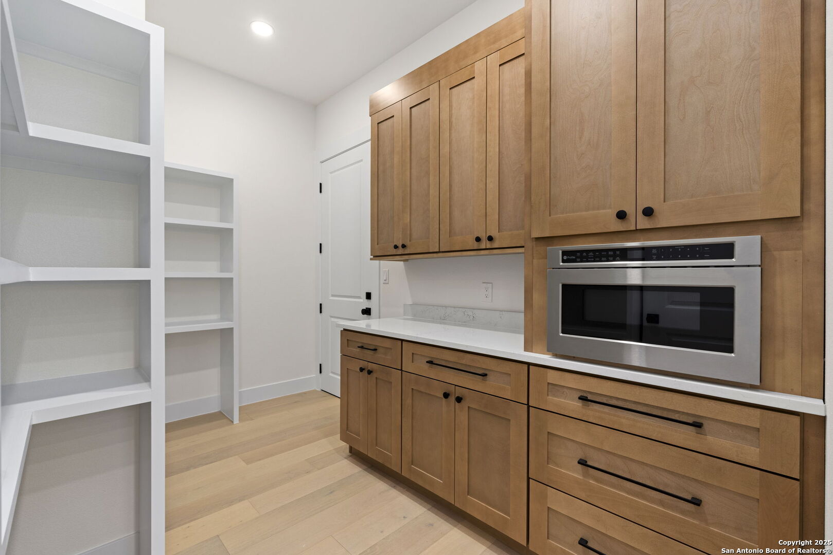 1172 Buckskin Trail Bandera, TX 78003 - Photo 18 of 36