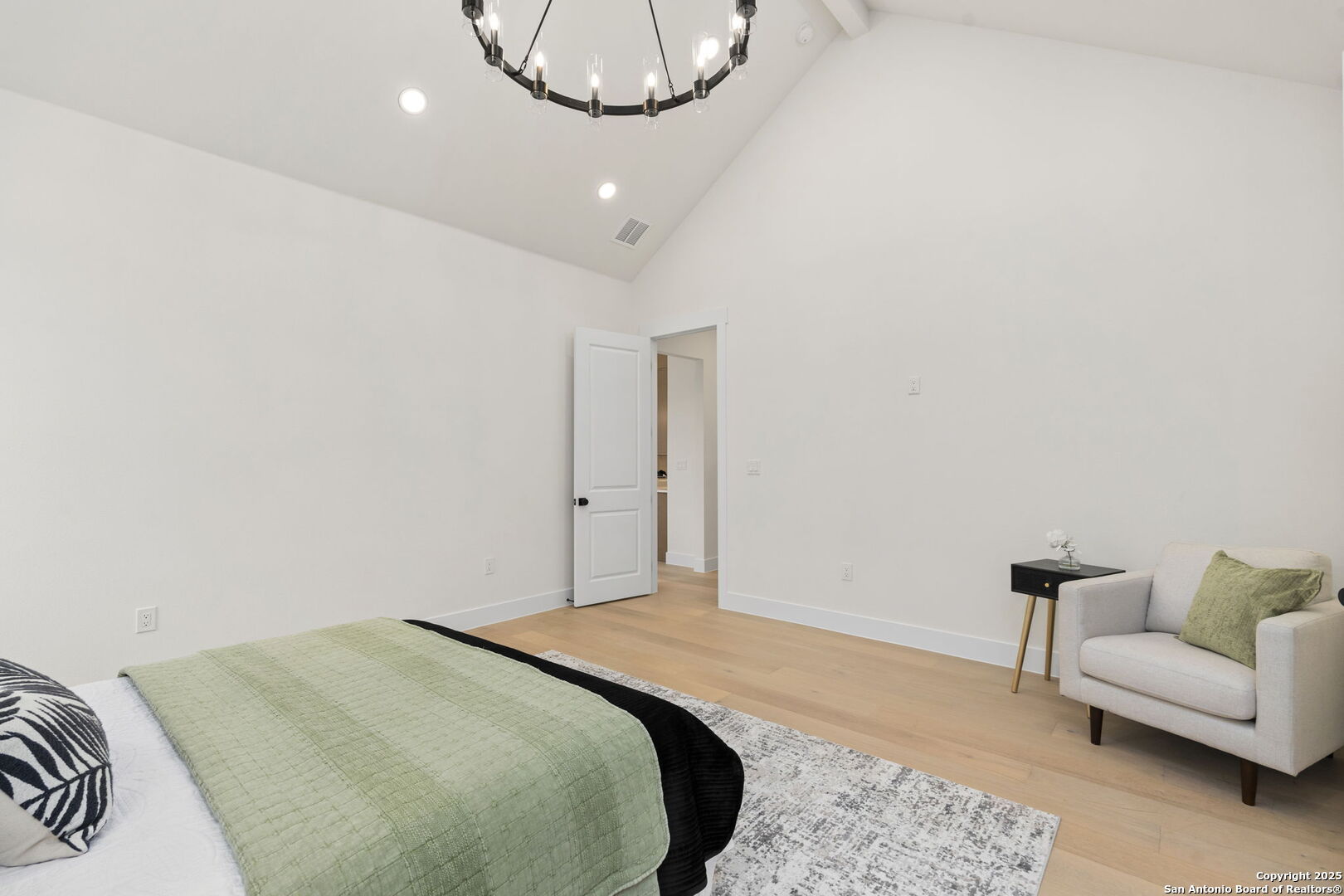 1172 Buckskin Trail Bandera, TX 78003 - Photo 23 of 36