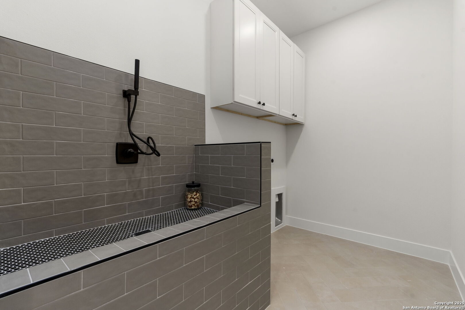 1172 Buckskin Trail Bandera, TX 78003 - Photo 33 of 36