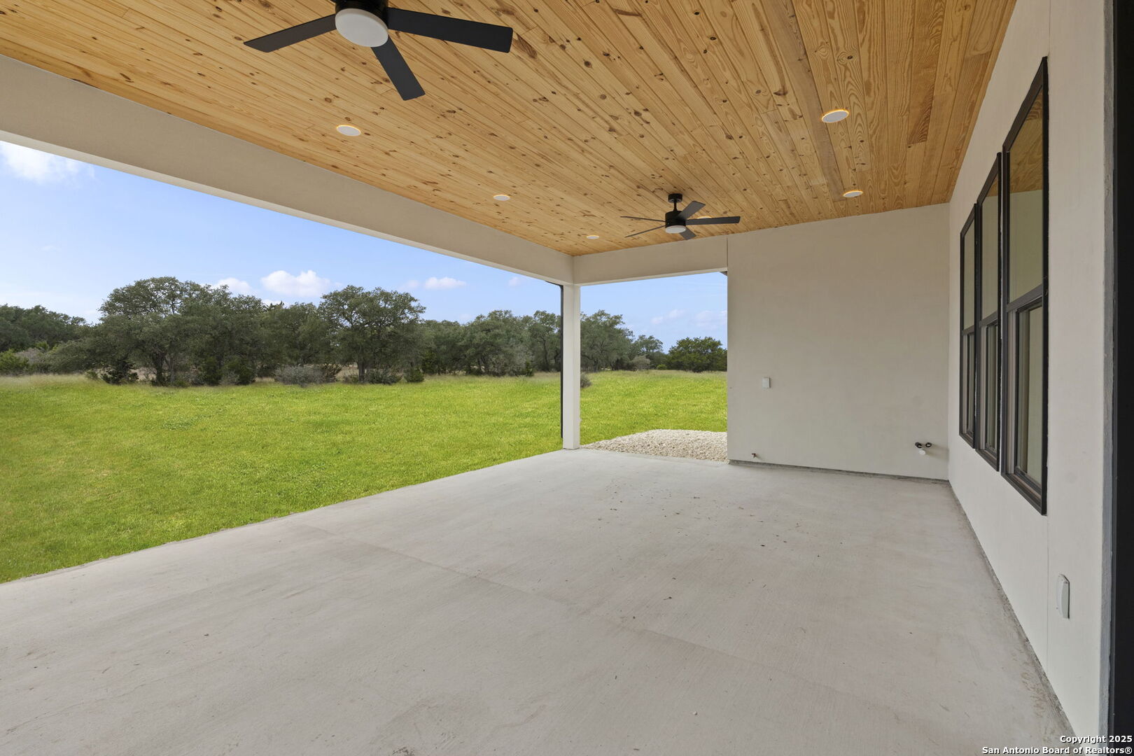 1172 Buckskin Trail Bandera, TX 78003 - Photo 34 of 36