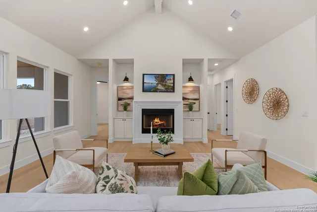 $699,999 | 1172 Buckskin Trail, Bandera, TX 78003