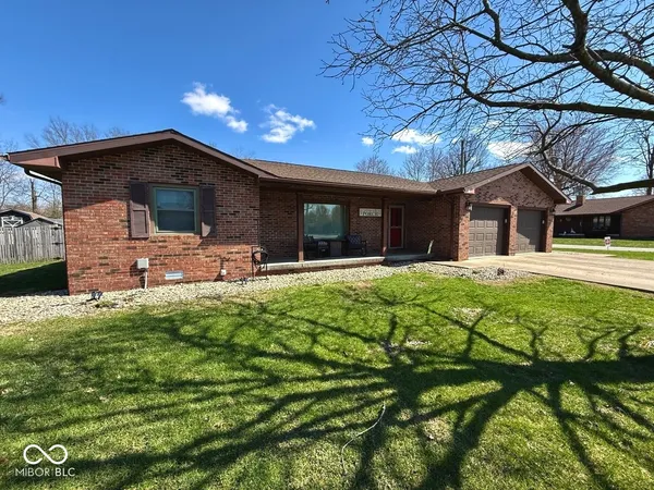 $284,900 | 1403 North Walnut Street, Brazil, IN 47834