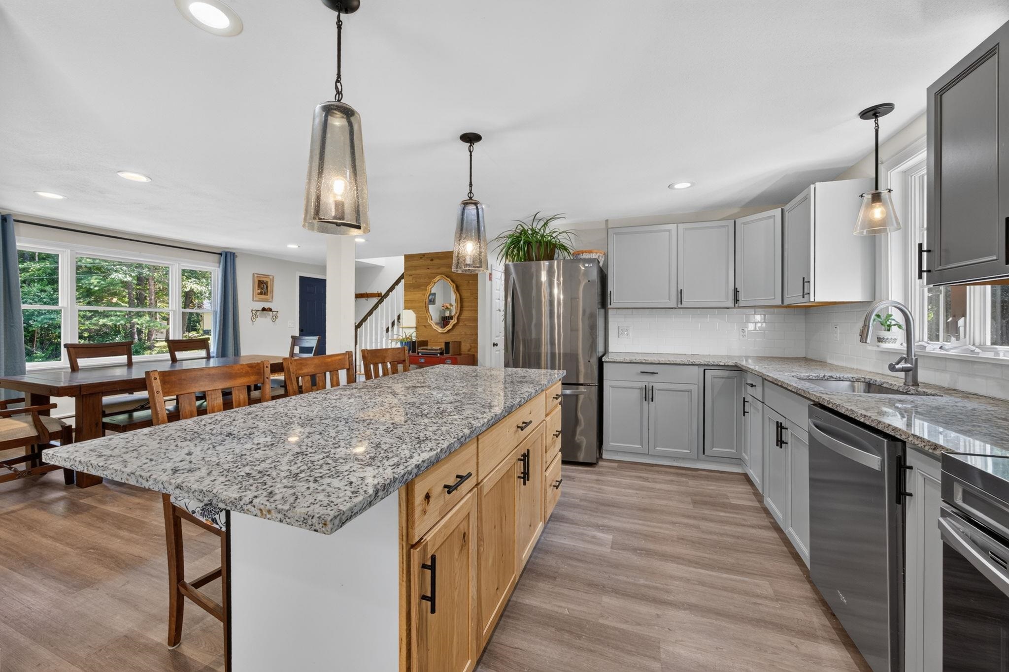 7 Merrick Road Raymond, NH 03077 - Photo 8 of 40 Gallery Image 8