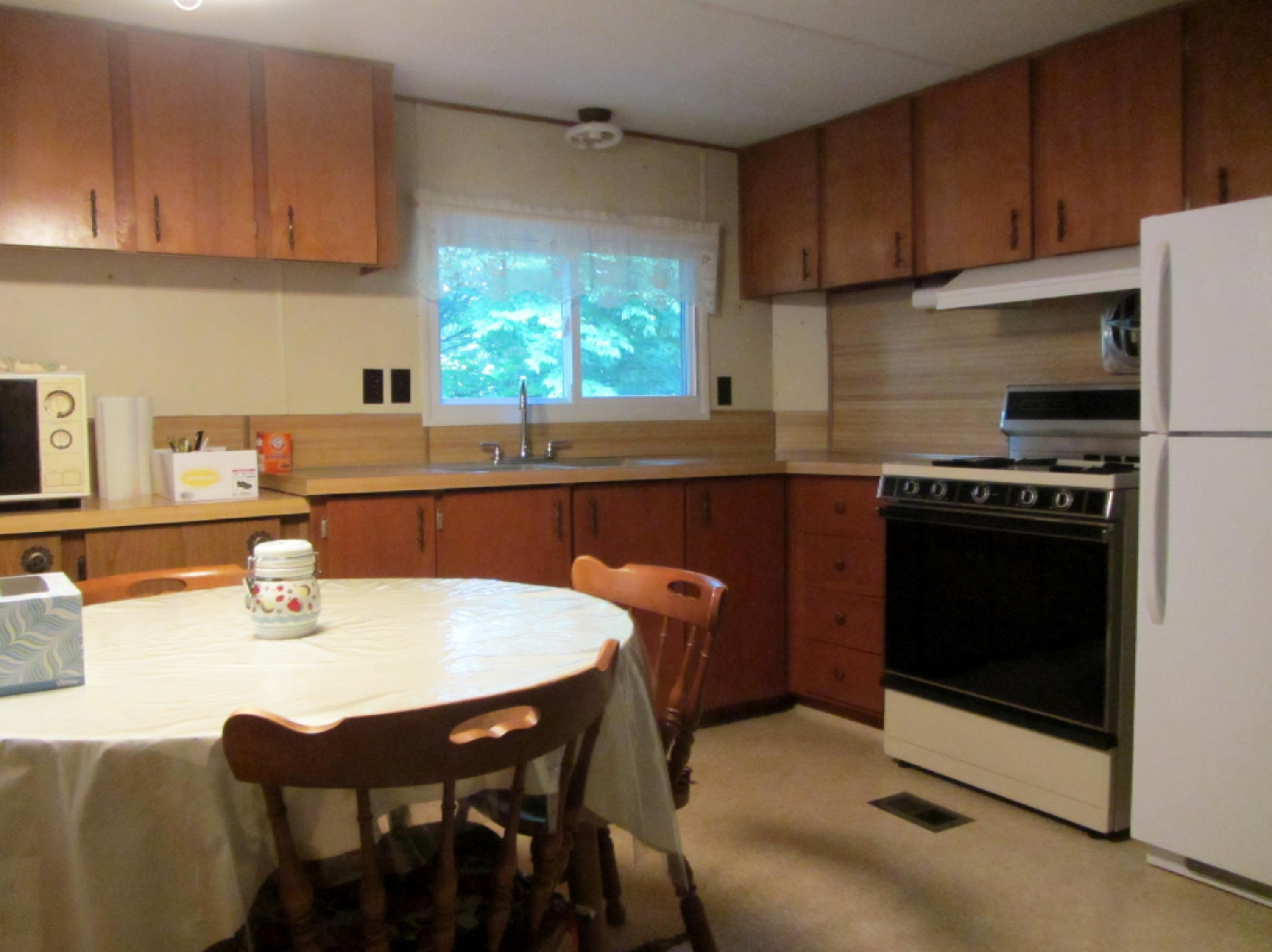 5072 Sandy Run Road Sears, MI 49679 - Photo 4 of 16 Kitchen with dining area