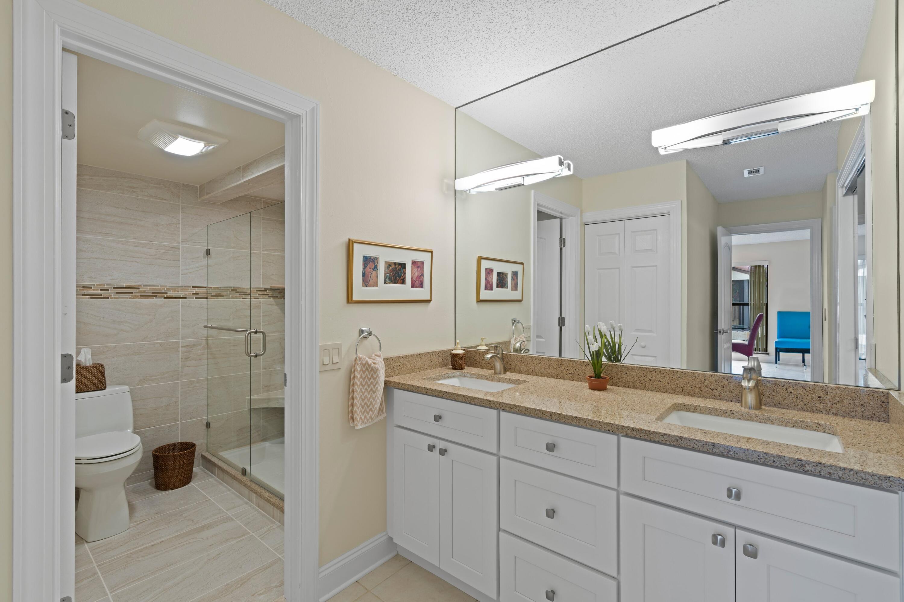 21757 Arriba Real, Unit 30H Boca Raton, FL 33433 - Photo 9 of 26 Master Bathroom