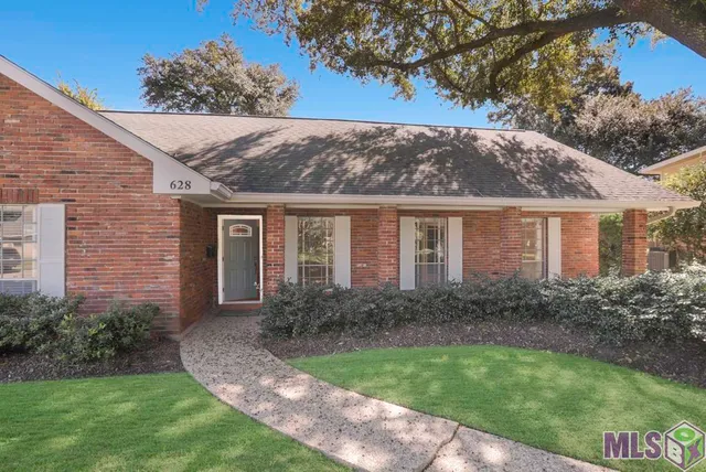 $399,999 | 628 College Hill Drive, Baton Rouge, LA 70808