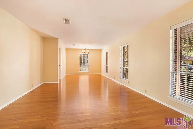 $399,999 | 628 College Hill Drive, Baton Rouge, LA 70808