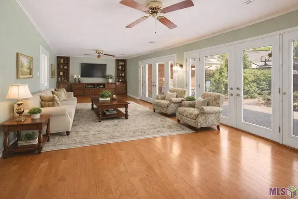 $389,999 | 628 College Hill Drive, Baton Rouge, LA 70808