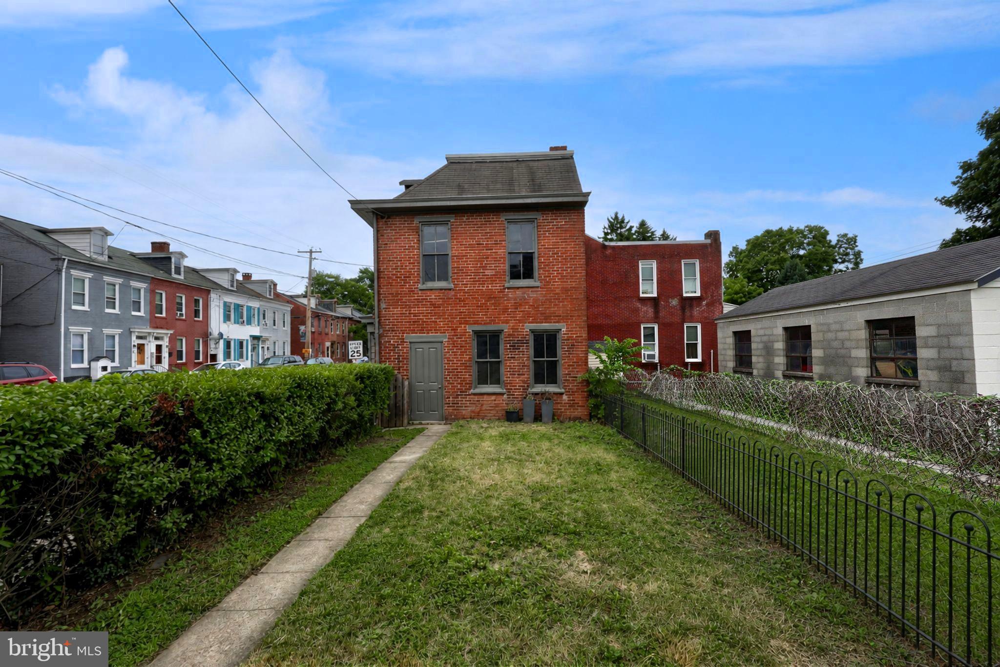662 Walnut Street Columbia, PA 17512 - Photo 34 of 36 2 Story Garage