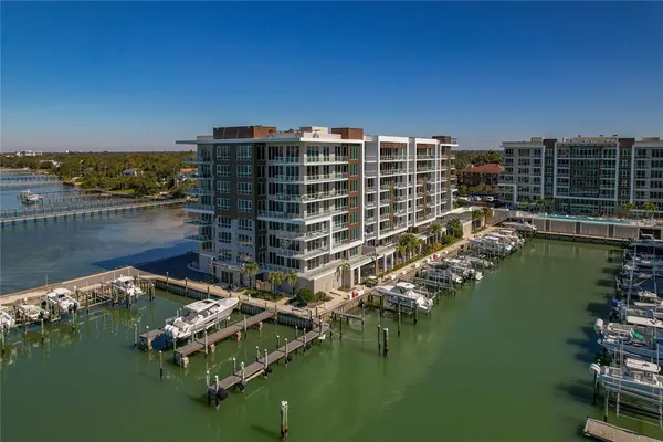 $750,000 | 920 North Osceola Avenue, Unit 307, Clearwater, FL 33755