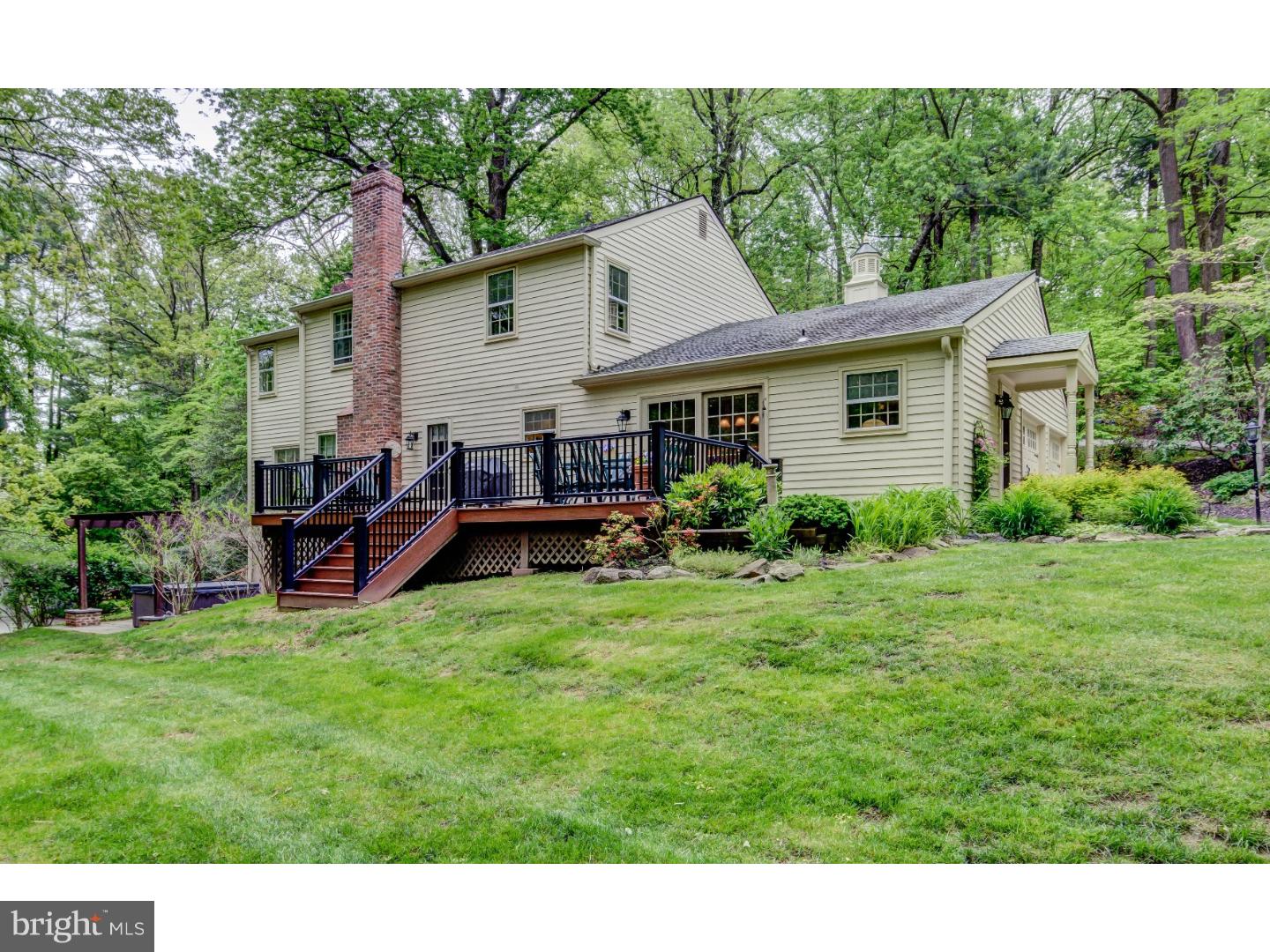 640 Malin Road Newtown Square, PA 19073 - Photo 21 of 24 a backyard of a house with seating space