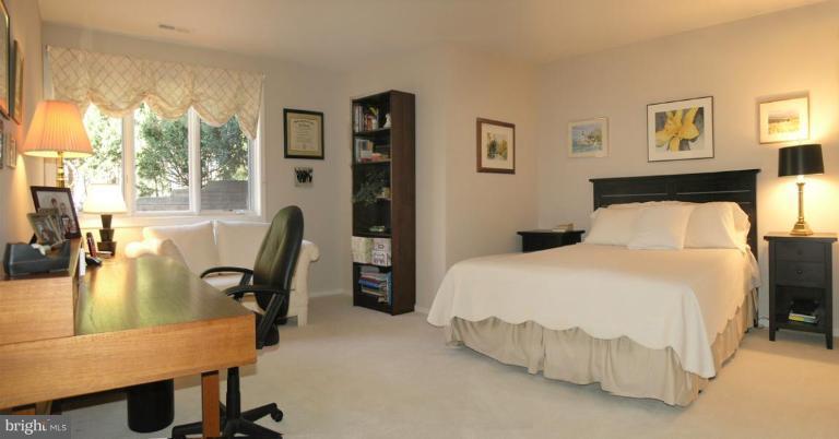 1602 North Village Road Reston, VA 20194 - Photo 22 of 30 Bedroom #5