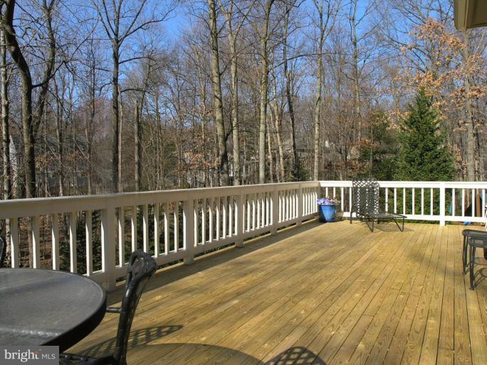 1602 North Village Road Reston, VA 20194 - Photo 25 of 30 Deck