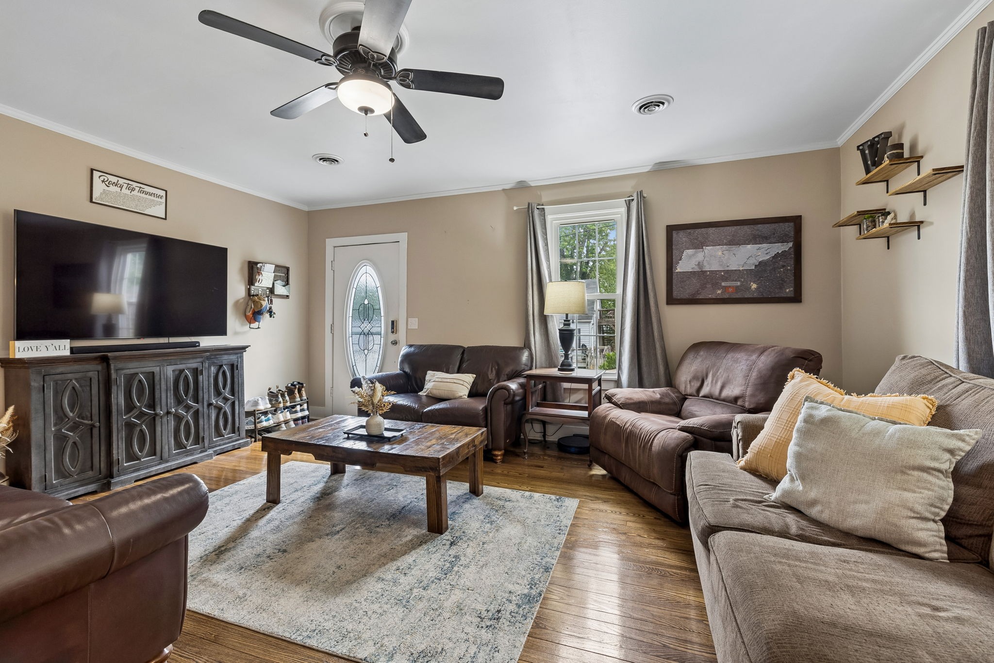 313 Cullum Street Carthage, TN 37030 - Photo 10 of 60 a living room with furniture and a flat screen tv