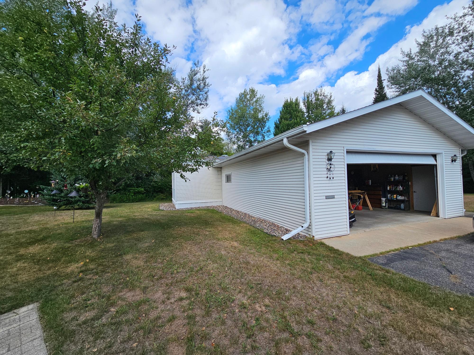 183 Edgewater Court, Unit 183 Rhinelander, WI 54501 - Photo 2 of 15 Gallery Image 2