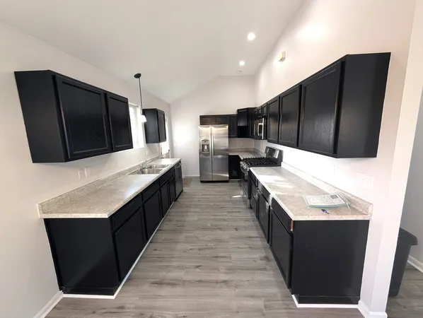 $229,000 | 39477 North Hickory Avenue, Antioch, IL 60002