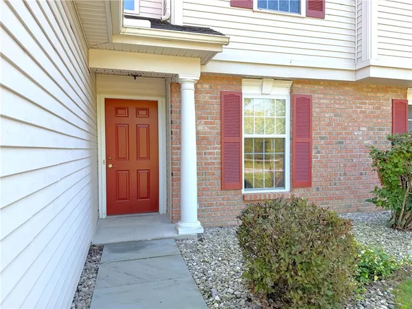 $2,919 | 35 Captains Cove Lane, Webster, NY 14580