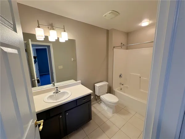 $2,919 | 35 Captains Cove Lane, Webster, NY 14580