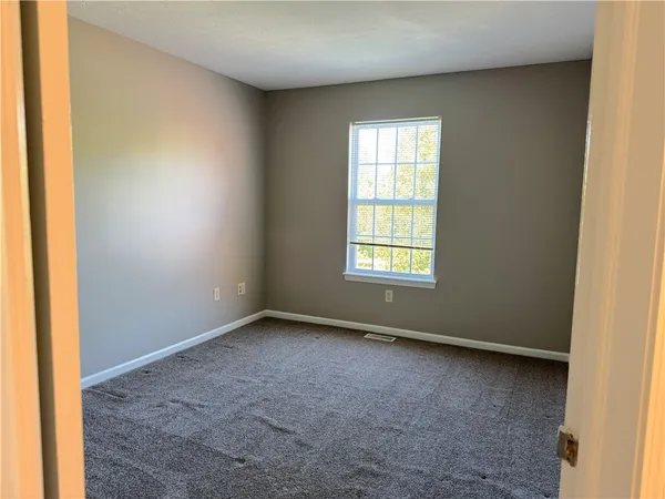 $2,919 | 35 Captains Cove Lane, Webster, NY 14580