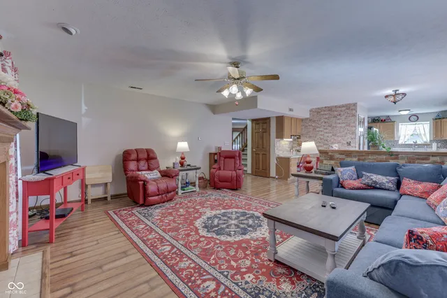 $324,900 | 1804 Acorn Road, Franklin, IN 46131